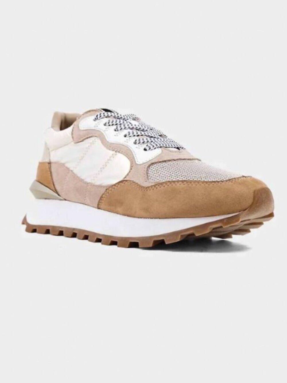 SHU SHOP 6 Women's Phoebe Sneaker in Camel